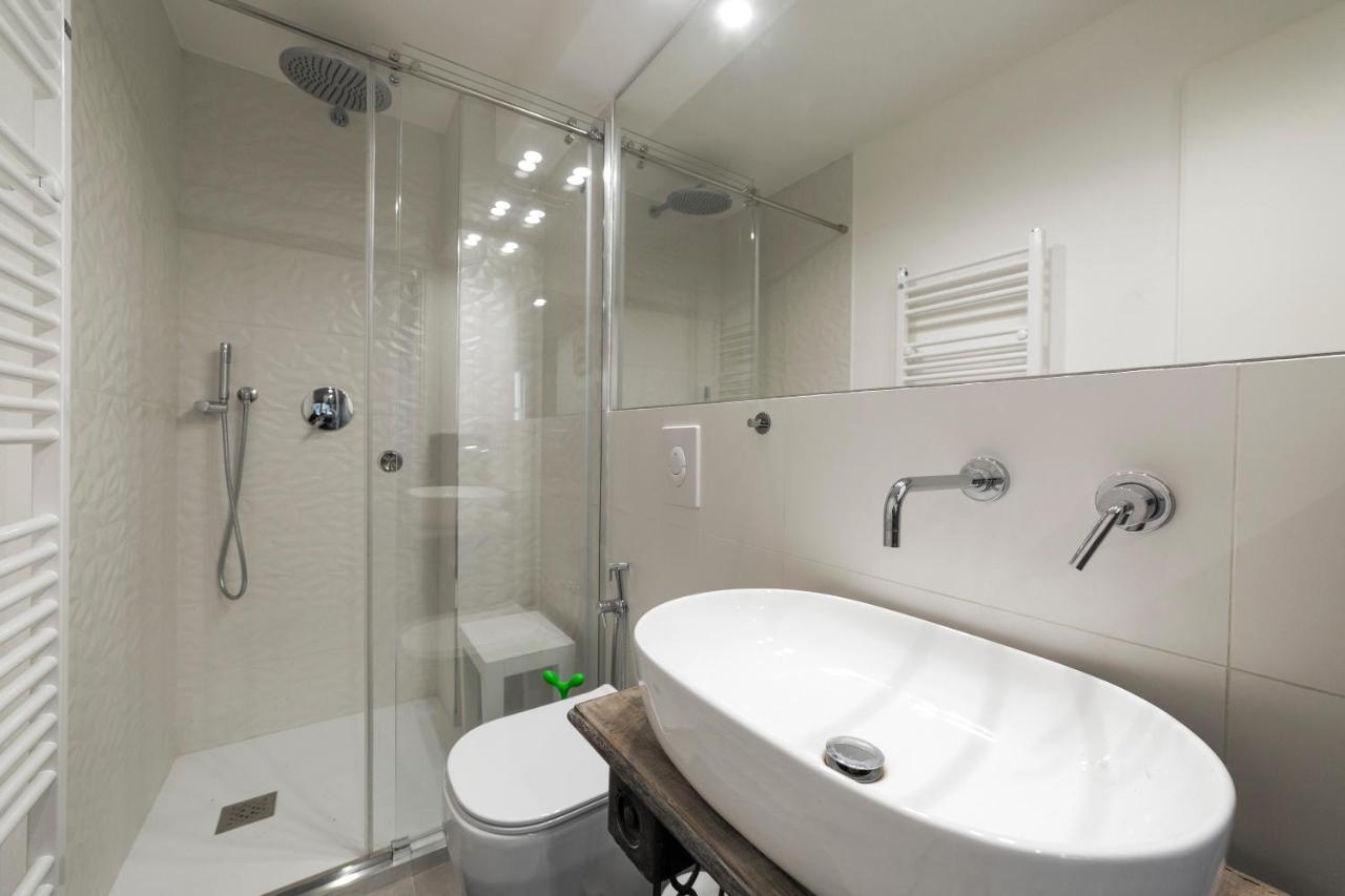La Pampa New & Fully Refurbished Apt Milan